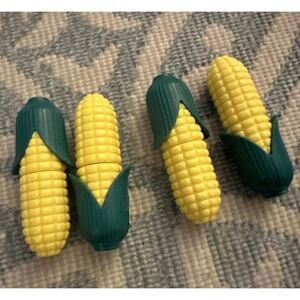 Corn on Cob Corn Holders Skewers 8 Interlocking Set of Four Yellow Green